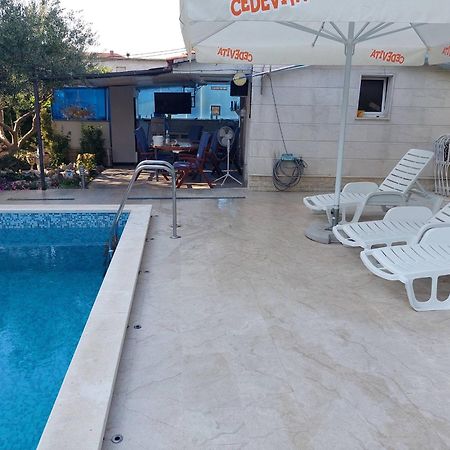 Kastel Stafilic Comfortable Apartments Kastela Exterior photo